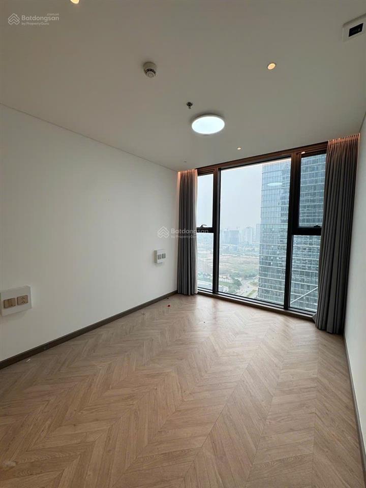 Hàng hiếm  view hồ tây  tầng cao đẹp nhất khu ngoại giao đoàn