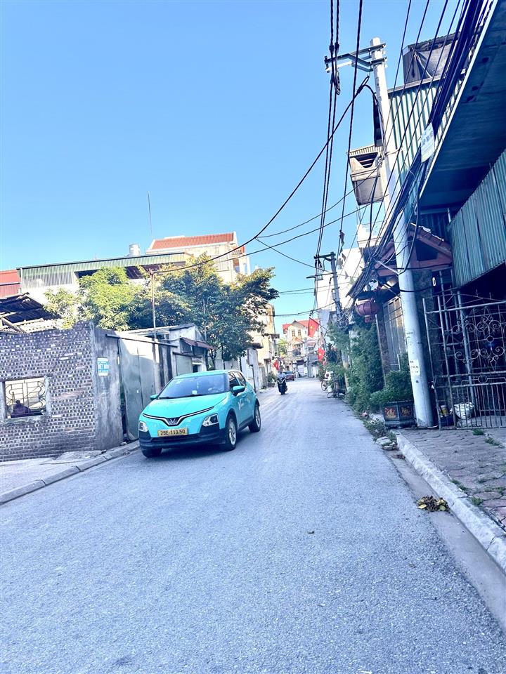 197m đất thổ cư giá 8.5 tỷ. 2 phút vinhomes ocean gia lâm. 1 phút quốc lộ 5a. ô tô vào đất