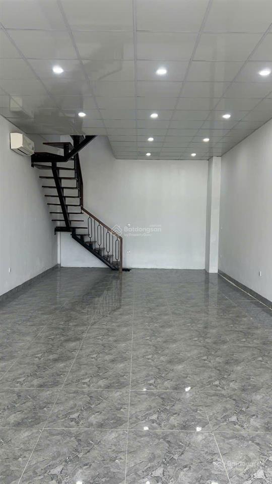 Biệt thự lk vinhomes 5 tầng sát vincom gia lâm vỉa hè kinh doanh đang cho thuê 200tr/năm giá 19tỷ