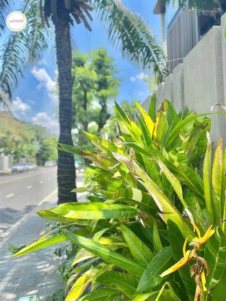 Định cư nước ngoài cần bán gấp biệt thự mỹ gia (315 m2)  phú mỹ hưng.  o902719786