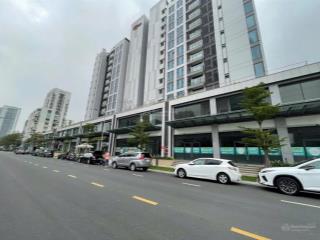 Cần bán gấp shop cardinal court  phú mỹ hưng, cạnh trung nguyên coffee