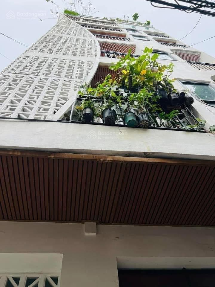 Bán nhà hoàng cầu 91m2, ở + cho thuê văn phòng, 22.8 tỷ.