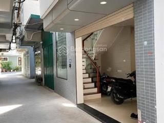 Bán nhà phân lô phố hoàng cầu, ô tô tránh, ở, kinh doanh 68m2 23.5 tỷ