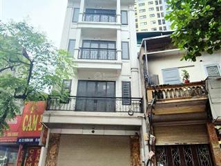 49m phạm ngọc thạch phân lô 4 tầng 4 ngủ ô tô chạy vòng quanh