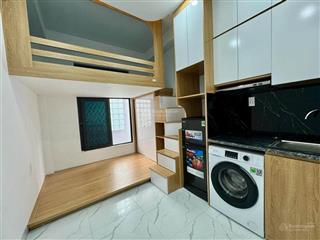 Đường láng chdv 95m 7 tầng 22 pkk  doanh thu 110tr/tháng