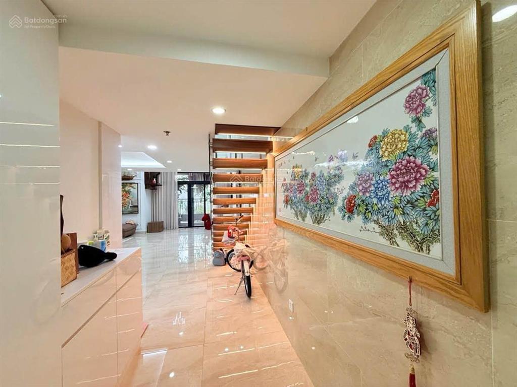 Ngõ lan bá  68m  6 tầng  dòng tiền 100 tr/th  vừa ở vừa khai thác