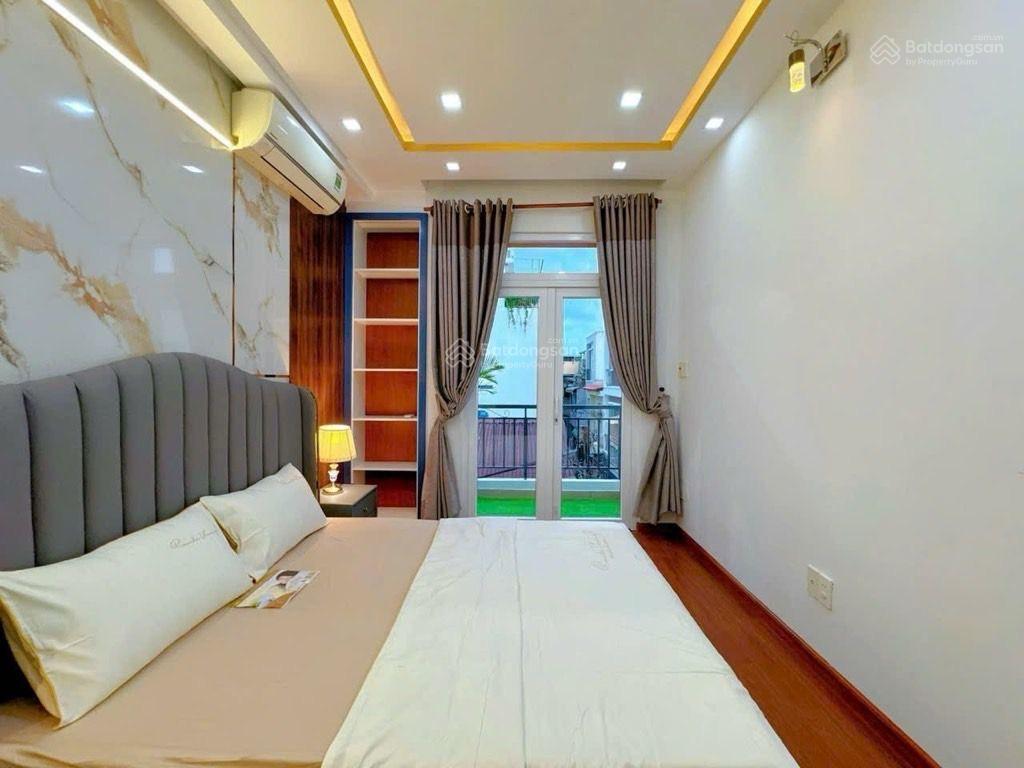 Siêu phẩm ngay emart phan huy ích  5 tầng mới keng  dt ngang khủng 6m x 10m  ô tô ngủ