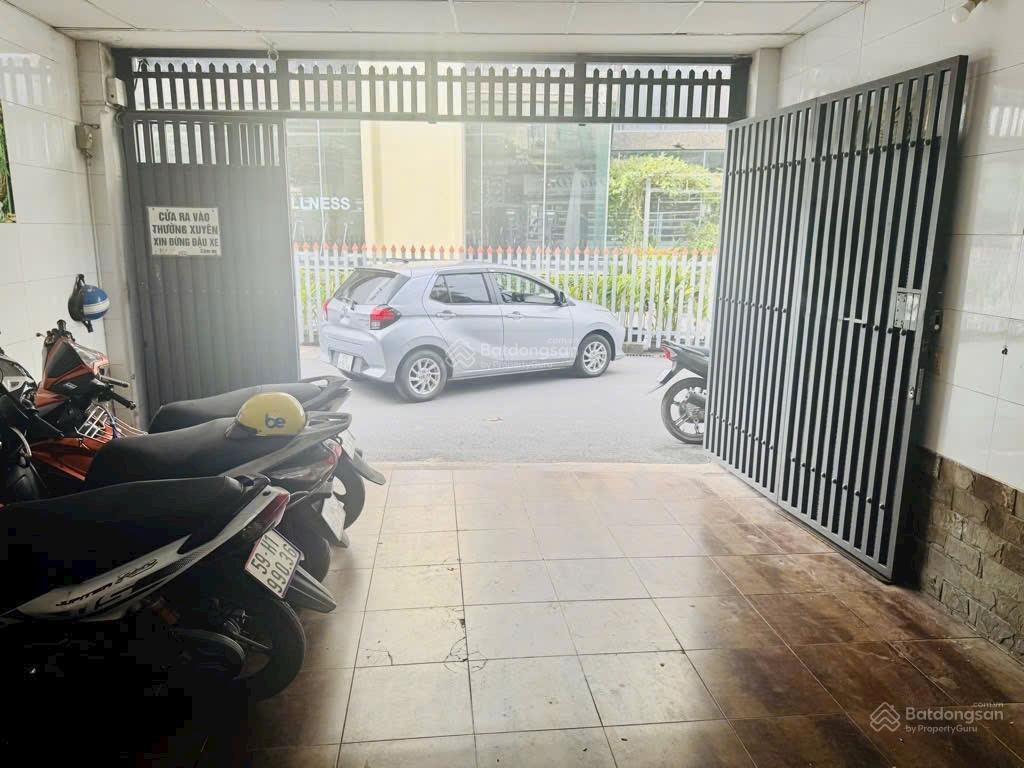 Nhà 4 tầngdt 4.5mx16m ngay trương đăng quếngã 6 phạm văn đồngcông viên gia địnhsát sân bay