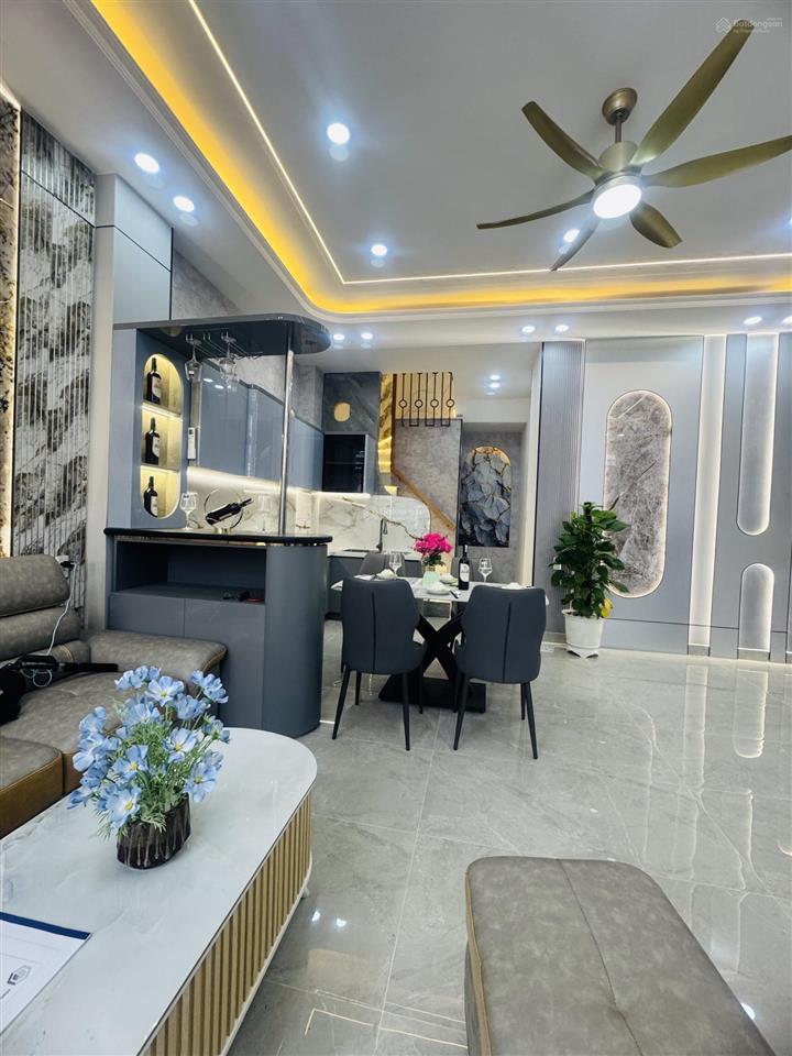 Siêu phẩm 4 tầng  thiết kế sang trọng  tinh tế  ngay phan huy ích gần trường chinh gò vấp