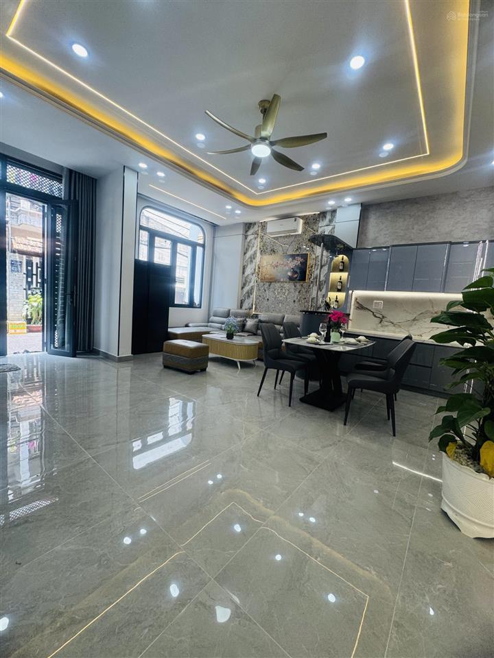 Siêu phẩm 4 tầng  thiết kế sang trọng  tinh tế  ngay phan huy ích gần trường chinh gò vấp