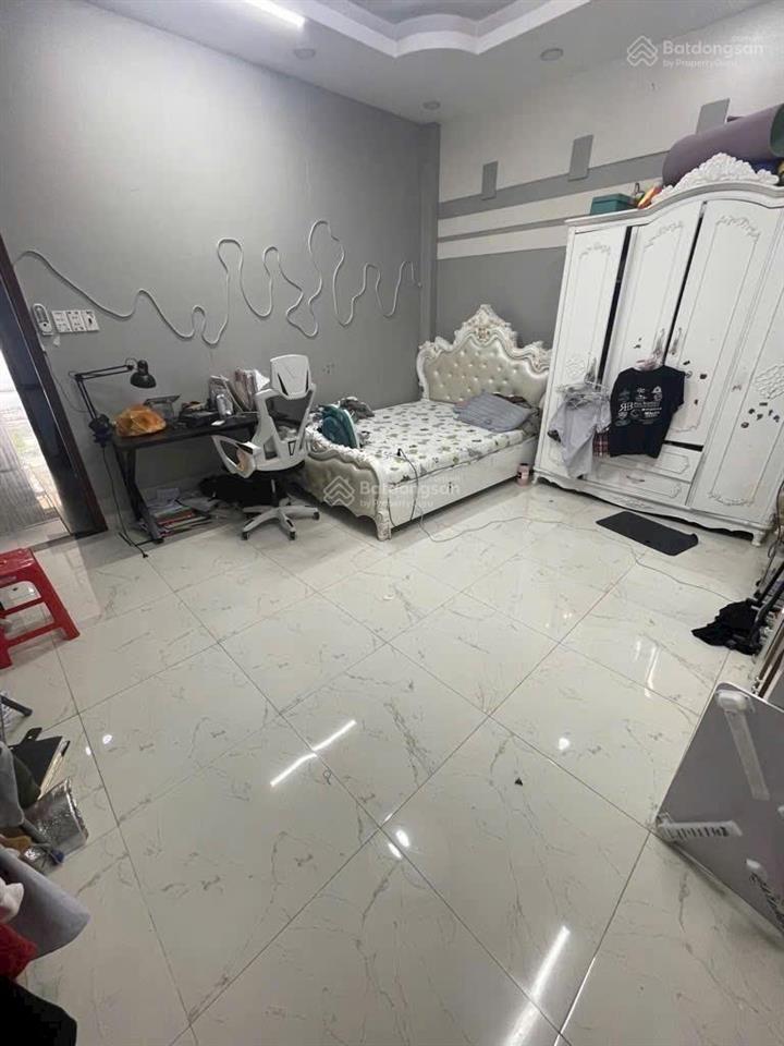 Nhà 3 tầngdt 5mx18m (90m2)hẻm xe tải cách 50m ra mặt tiền tân thới nhất q12sát phan văn hớn