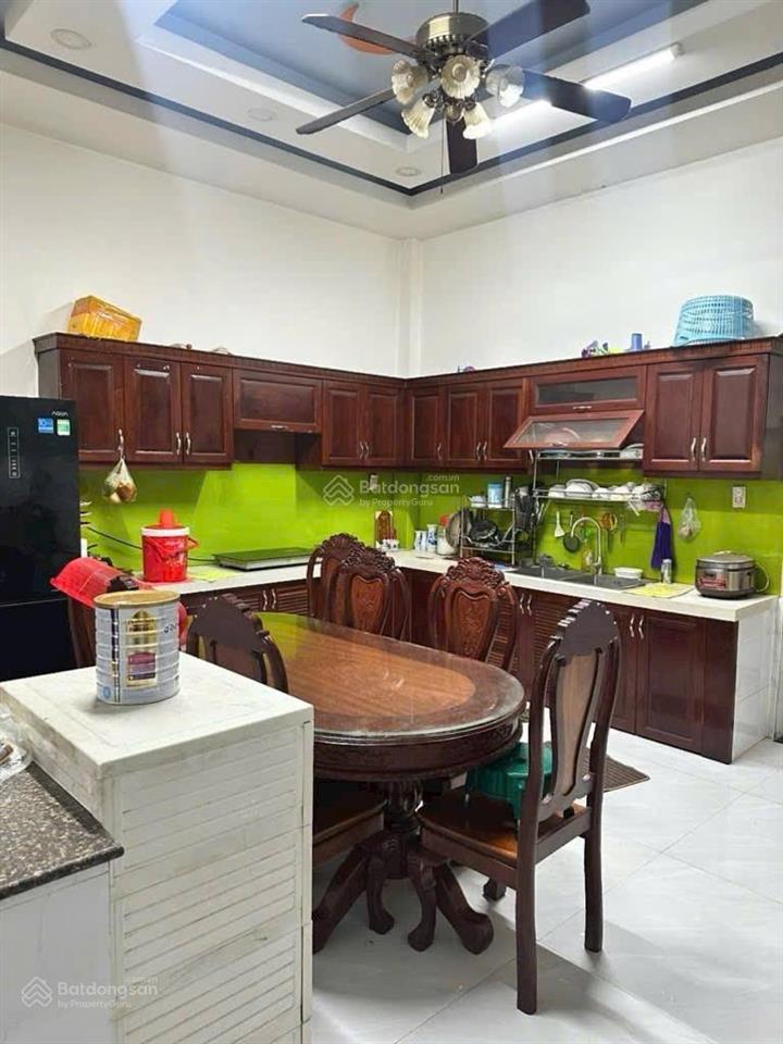 Nhà 3 tầngdt 5mx18m (90m2)hẻm xe tải cách 50m ra mặt tiền tân thới nhất q12sát phan văn hớn