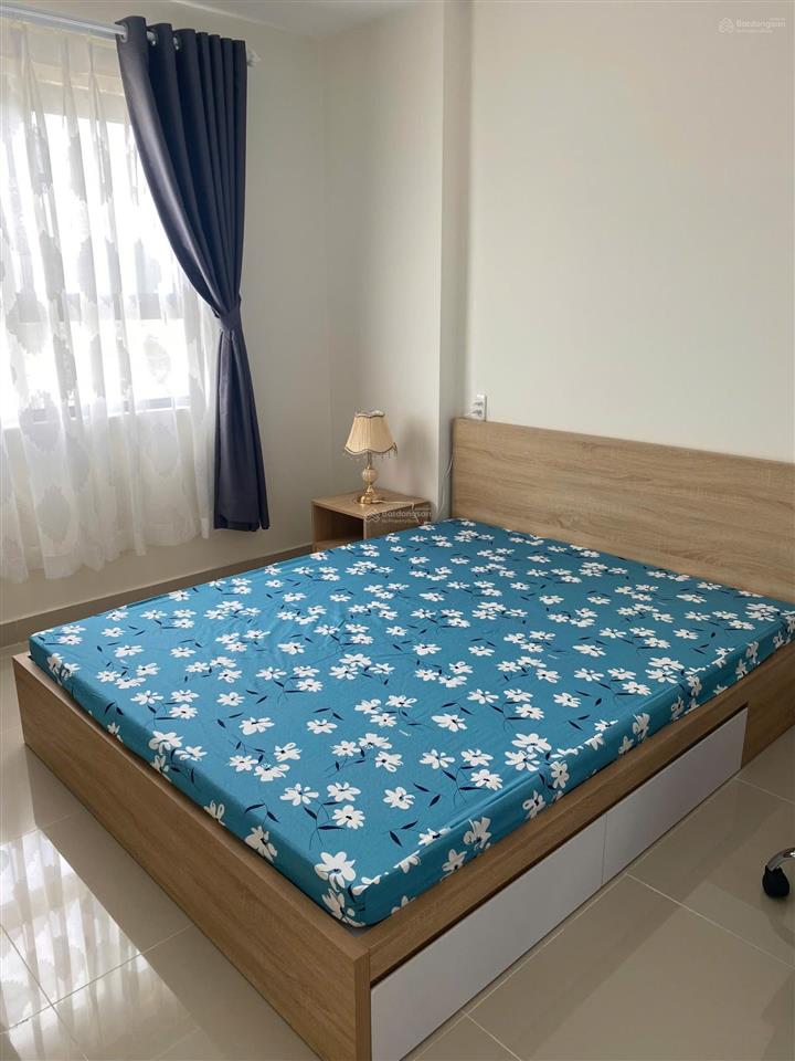 Bán căn hộ 2 phòng ngủ chung cư ct2 khu đô thị vcn phước hải  0918 366 ***