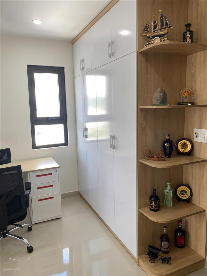Bán căn hộ 2 phòng ngủ chung cư ct2 khu đô thị vcn phước hải  0918 366 ***
