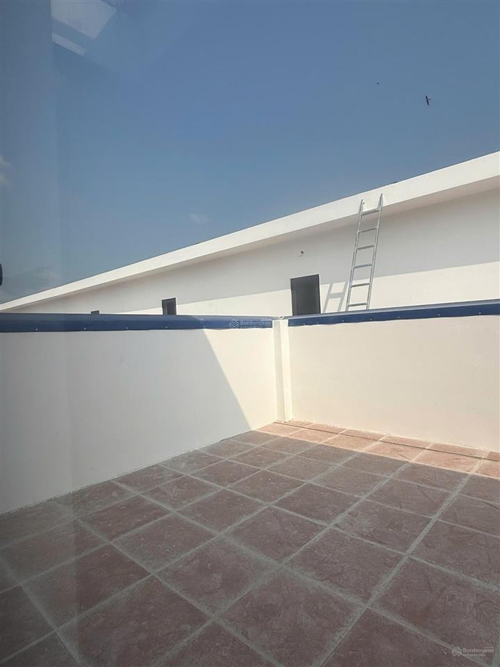 Nhà sổ riêng 84m2, 1 trệt 3 lầu, mặt tiền 17m, giá 8,5tỷ, nhận nhà ở ngay.  0932 238 ***