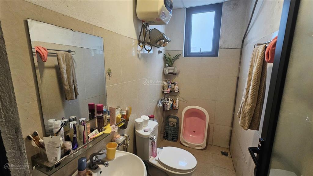 Gia đình cần bán chung cư ct4a1 tây nam linh đàm tầng cao, 64,2m2, chỉ 4.790 tỷ