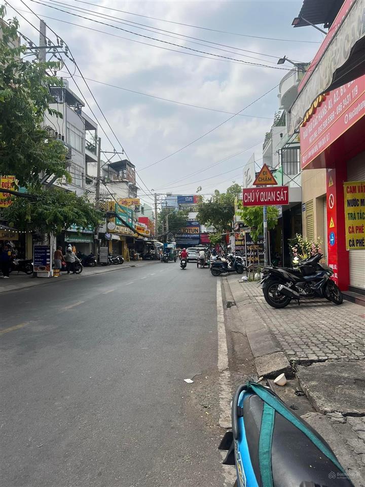 Cần bán gấp cặp nhà phố đường thông khu kim sơn 10x14m, 1 góc 1 thường, giá đầu tư có dòng tiền sẵn