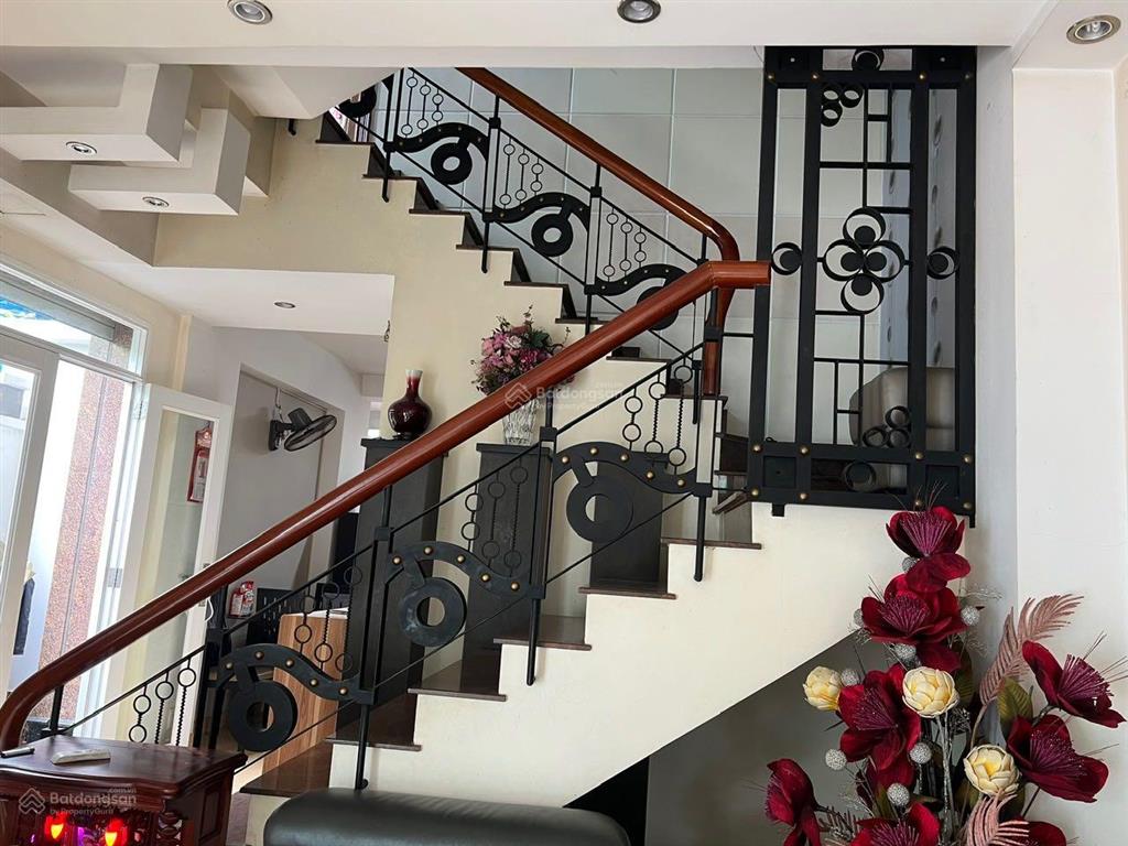 Cần bán gấp 2 căn nhà phố liền kề 1 góc 1 thường khu tdc himlam vị trí đẹp giá tốt cho khách đầu tư