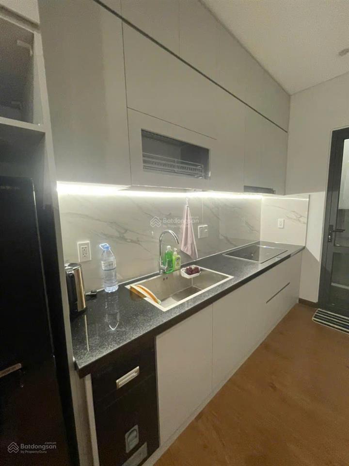Cho thuê căn hộ mia center point 2pn view biển tầng trung. full nội thất cao cấp,