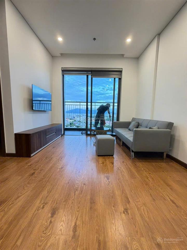 Cho thuê căn hộ mia center point 2pn view biển tầng trung. full nội thất cao cấp,