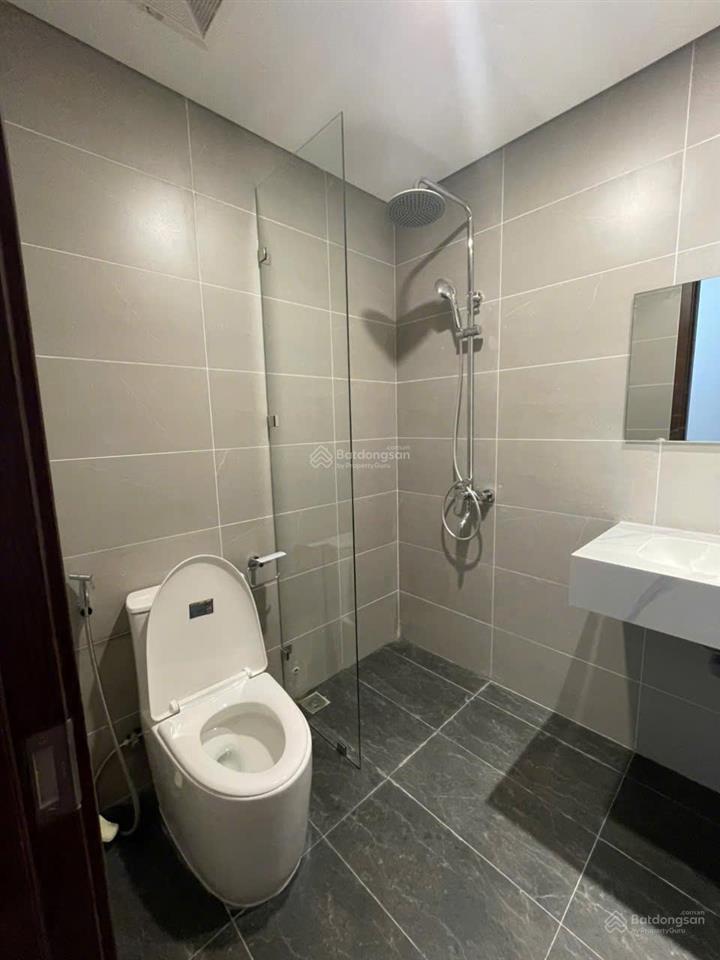 Cho thuê căn hộ mia center point 2pn view biển tầng trung. full nội thất cao cấp,