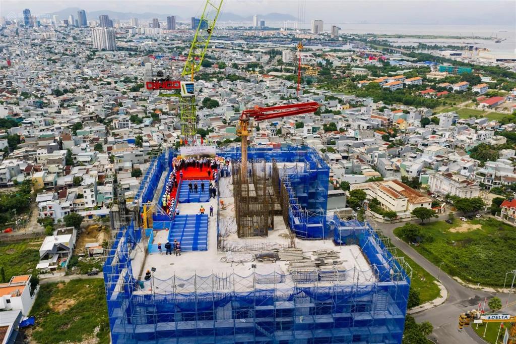 Căn 2pn giá ngoại giao căn góc view thành phố. sở hữu lâu đài