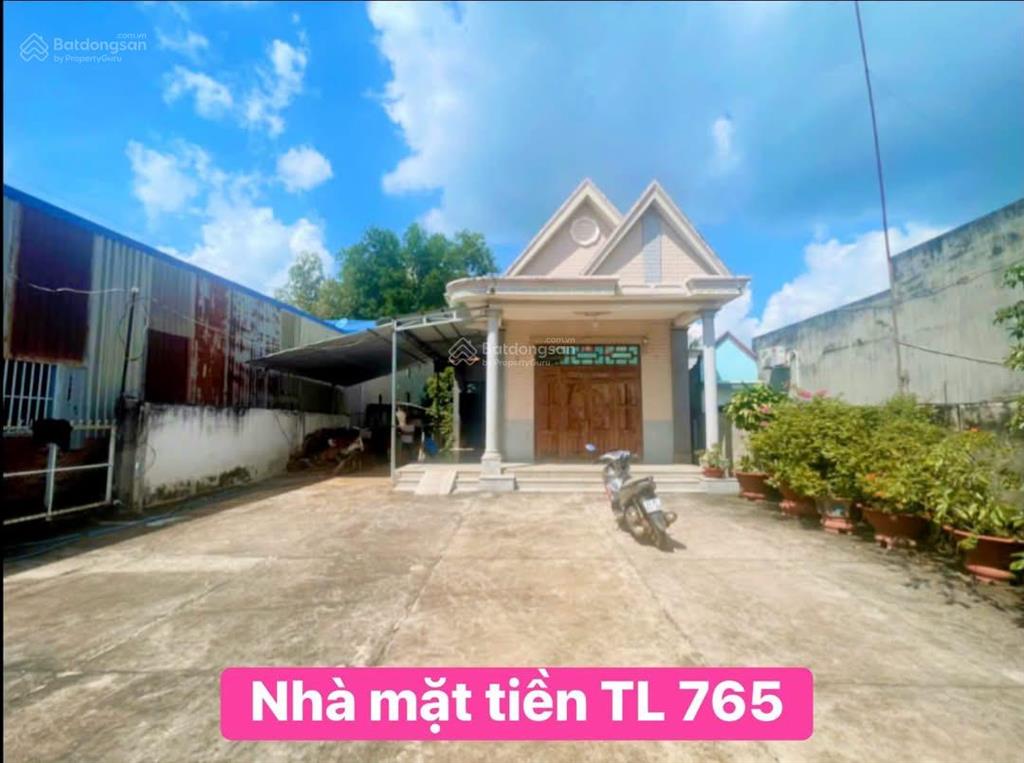 Chủ kẹt hạ giá gấp căn nhà mái thái tl 765