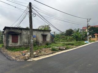 Bán nhanh lô đất hai mặt tiền trung tâm thị trấn hàng trạm