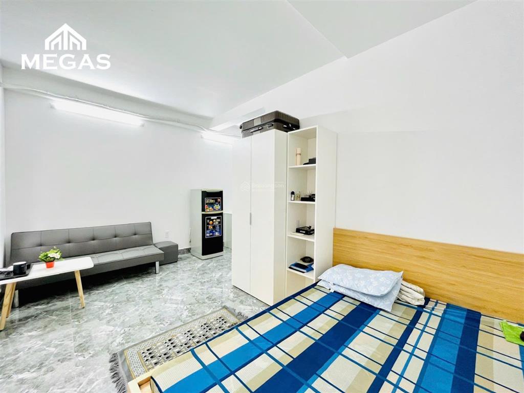 Cho thuê studio penthouse ban công và cửa sổ  tại kđt lake view city