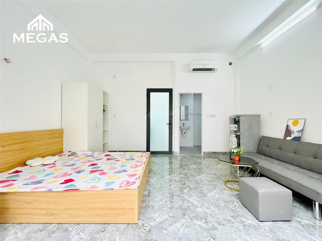 Cho thuê studio penthouse ban công và cửa sổ  tại kđt lake view city