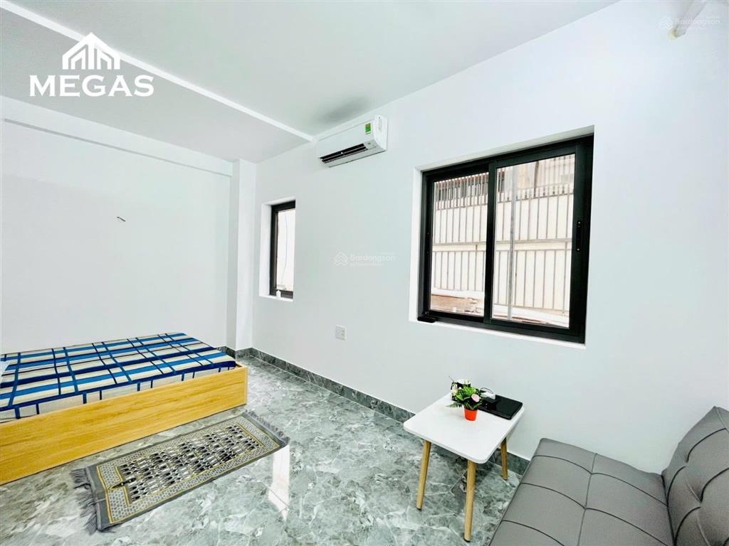 Cho thuê studio penthouse ban công và cửa sổ  tại kđt lake view city