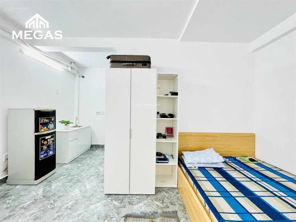 Cho thuê studio penthouse ban công và cửa sổ  tại kđt lake view city