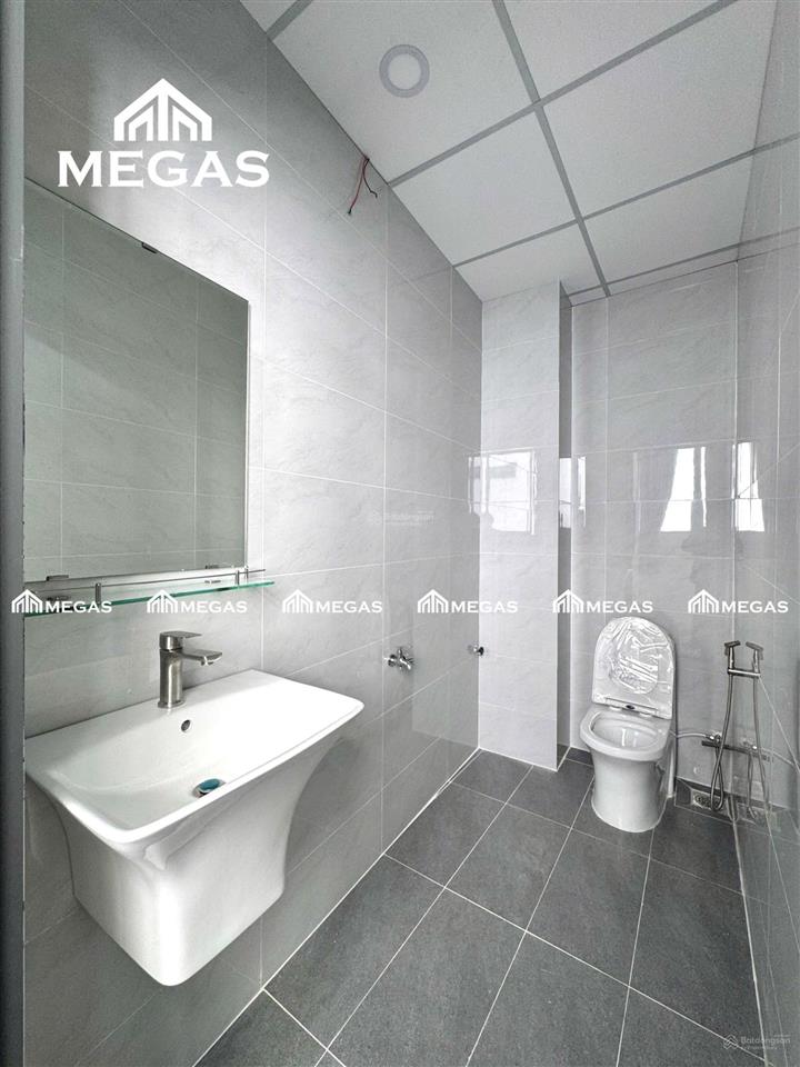 Cho thuê căn hộ studio có máy giặt riêng  rộng rãi  mới 100%  cửa sổ lớn cực thoáng