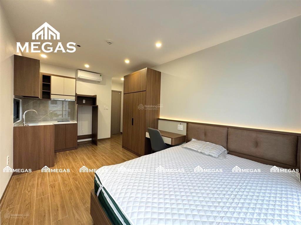 Căn hộ sang trọng, thiết kế cao cấp và hiện đại  ban công siêu thoáng mát  trong nội khu compound