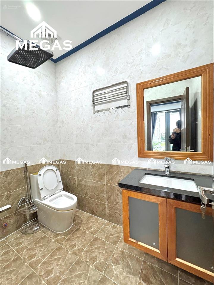 Căn hộ studio có 2 ban công  full nội thất  nội khu compound an ninh và yên tĩnh tốt