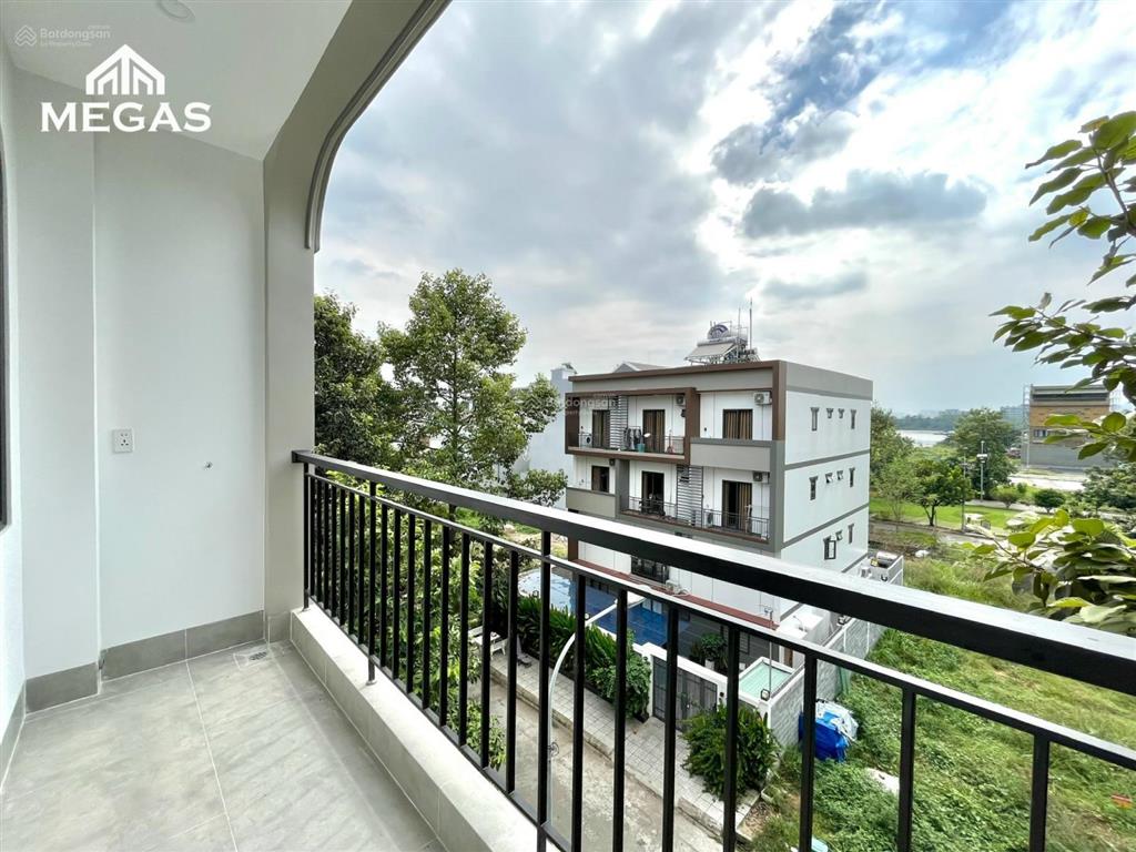 Căn hộ studio cao cấp  có full nội thất  có ban công | gần mai chí thọ, thuận tiện qua trung tâm
