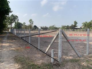 Bán gấp đất nền 456m2 tại một sẹc đường dt 822b, 3,2 tỷ giá tốt