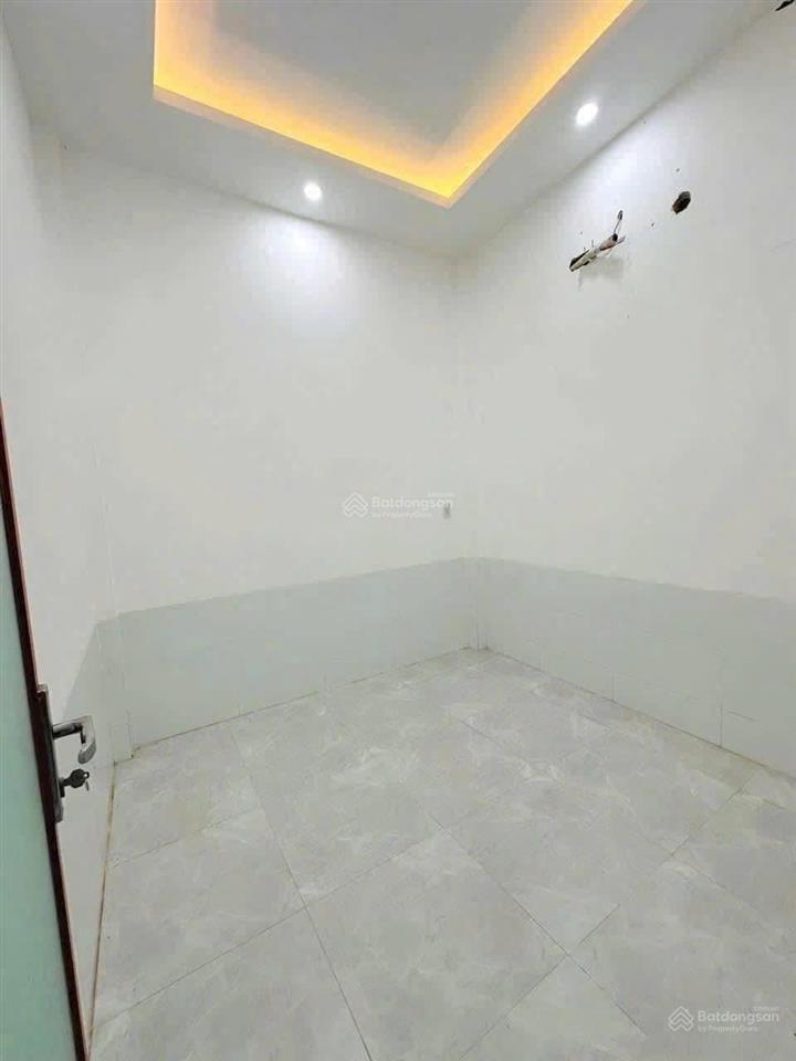 Cần bán gấp nhà 3 phòng ngủ hẻm 56 hồ trung thành  tp cần thơ