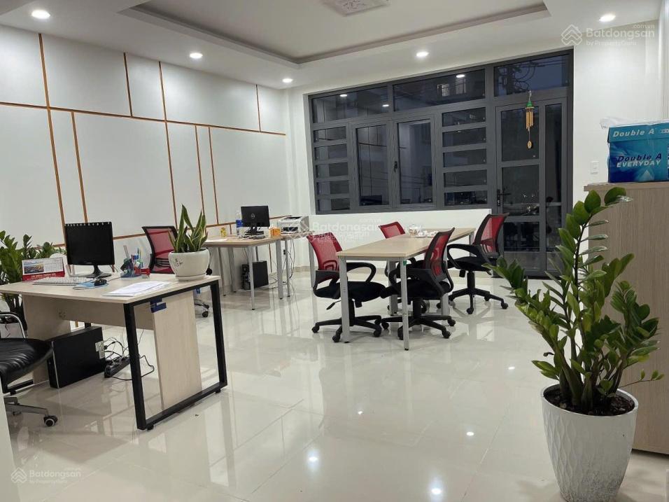 Cho thuê văn phòng công ty, nhà mặt tiền mới xây, đường lớn thuận tiện giao thương
