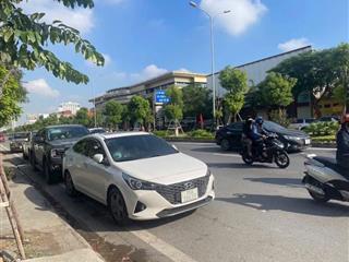 Bán nhà biệt thự khu mê linh  mặt đường phạm văn đồng + diện tích 180m². ngang 7.2m dài 25m.