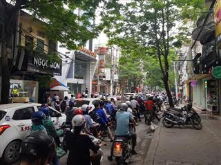 Mặt đường hai bà trưng (đoạn 2 chiều ô tô)  170m2  mặt tiền 9m  vuông đét  sau có ngõ  vỉa hè