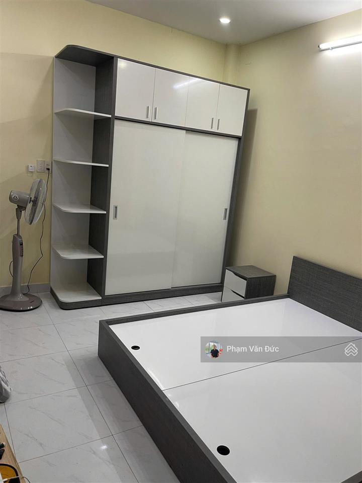 Bán nhà 3 lầu hẻm xe tải. sát gigamail thủ đức. dt 64 m2, giá 6.6 tỉ tl