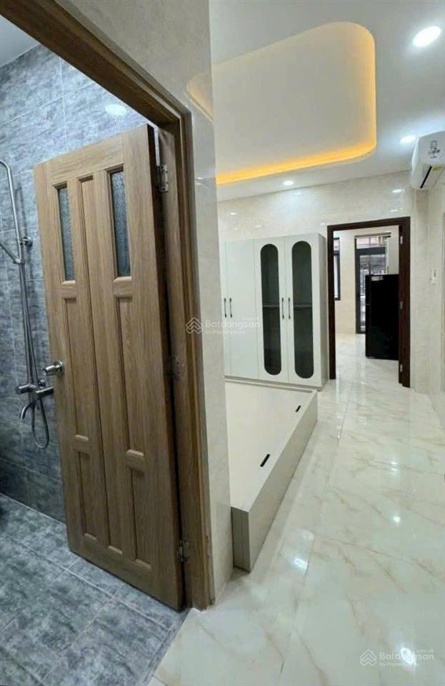 Nhà 1/ hẻm xe hơi tránh 8m đường 3 tháng 2 chỉ 9.5 tỷ tl thu nhập 40 triệu