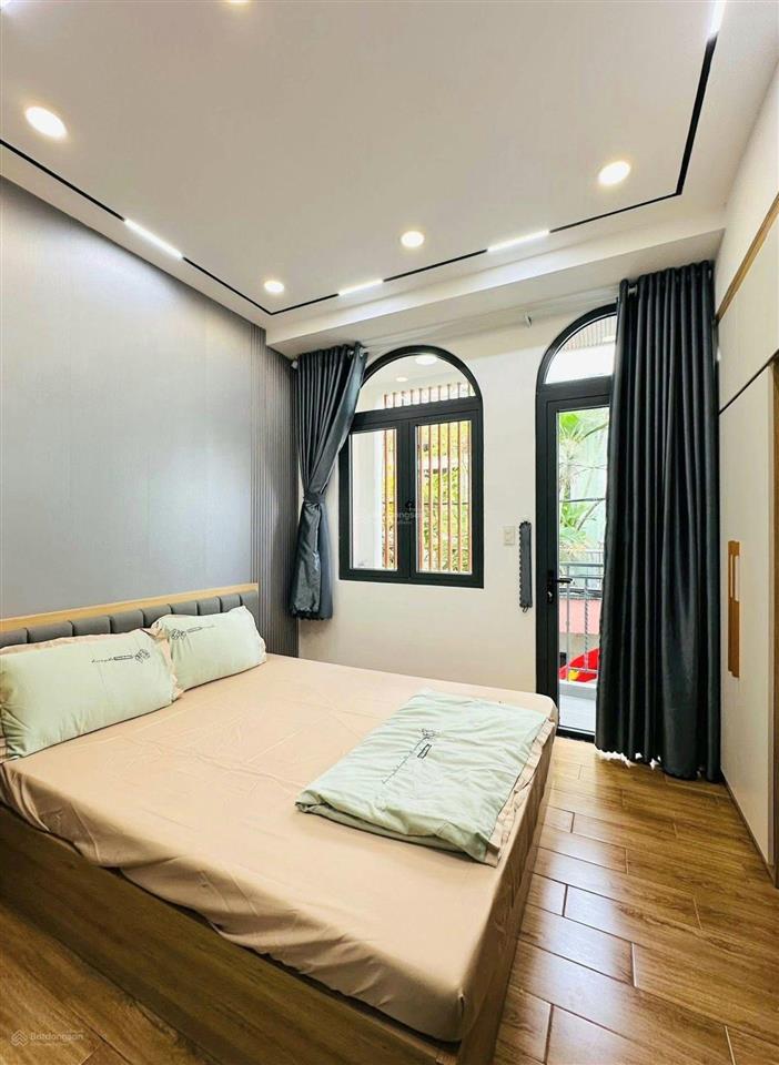 Nhà mới 1/ hẻm xe hơi đường 3 tháng 2 quận 11