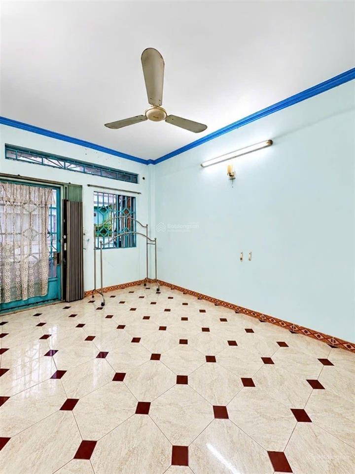 Nhà 3 tầng hẻm xe hơi đường ông ích khiêm quận 11 chỉ 4.7 tỷ