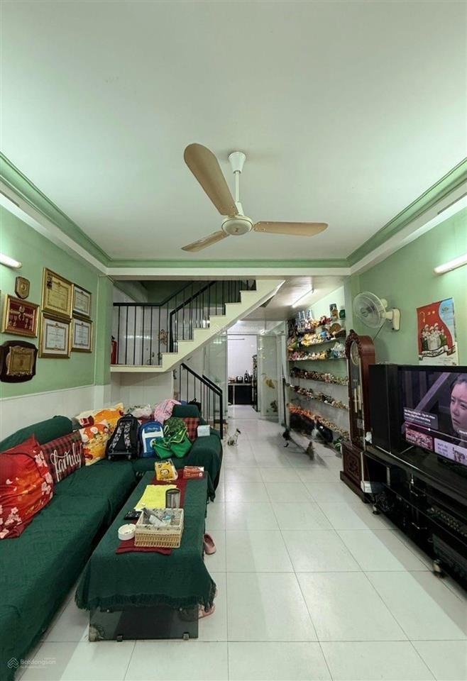 Nhà 3 tầng hẻm xe hơi đường tân hòa đông quận 6 chỉ 5.7 tỷ