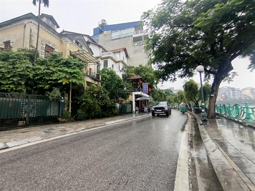 Bán đất vip view hồ tây, phường quảng an 150m2, mt 8m, 159 tỷ