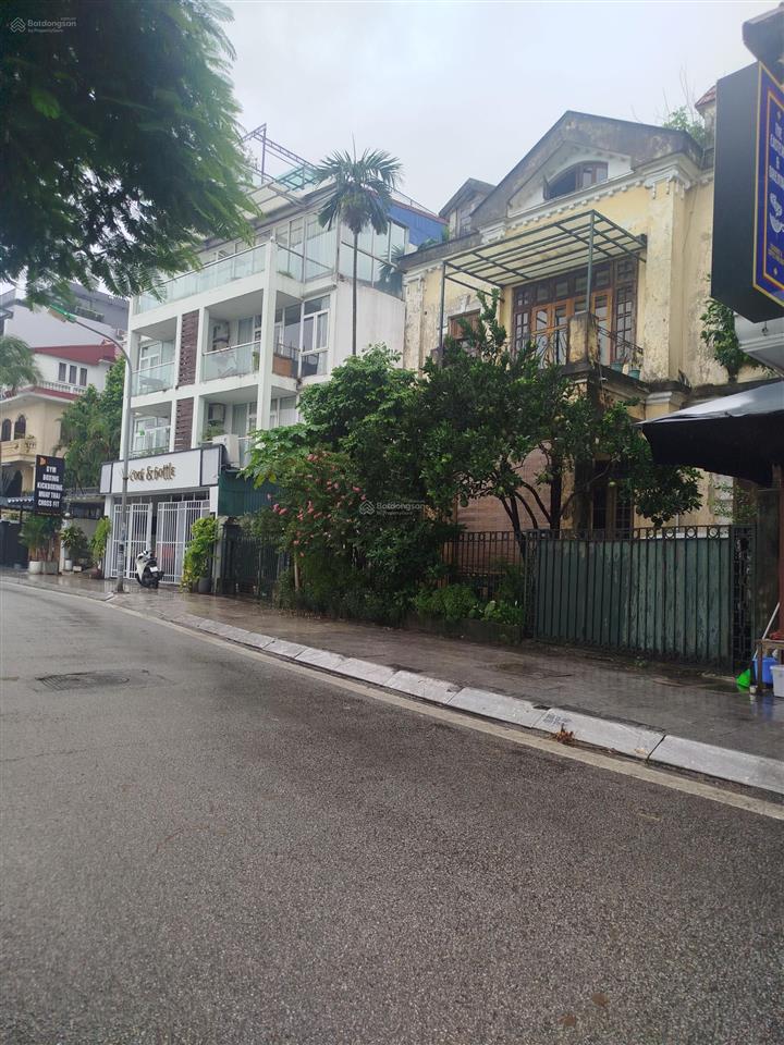 Bán đất vip view hồ tây, phường quảng an 150m2, mt 8m, 159 tỷ