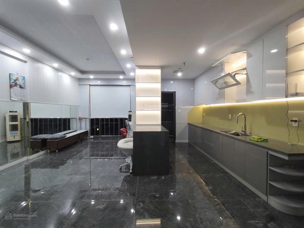 Cho thuê căn hộ picity high park quận 12, 2pn 2wc, view hồ bơi 10 triệu/tháng.  0901 928 ***