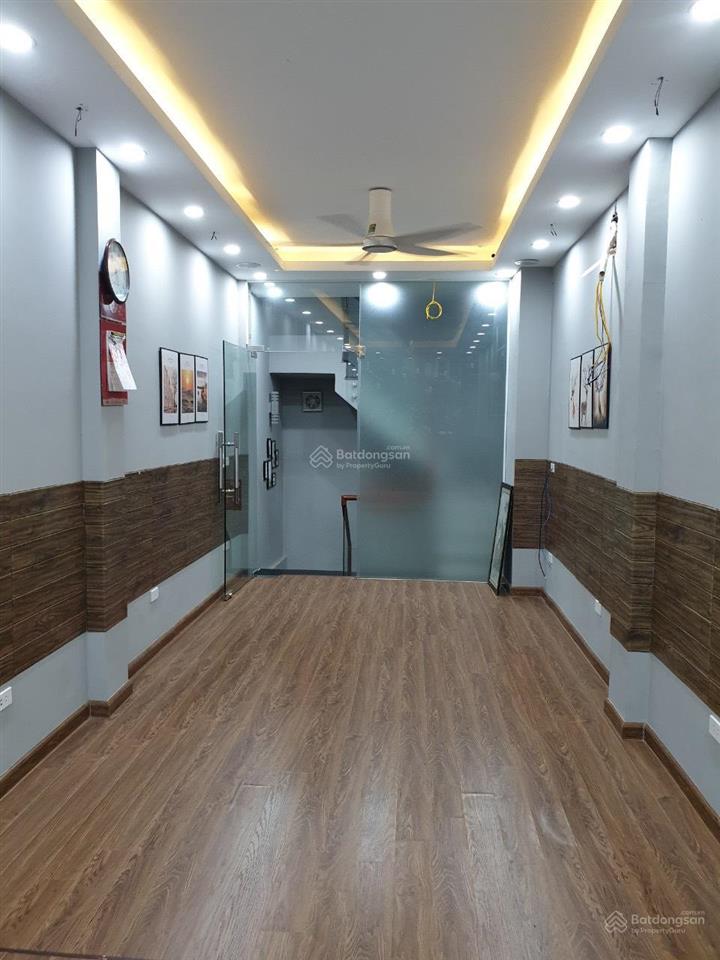 Cc bán mbkd 5 tầng, mb 32m2, đường ô tô, kd tốt, phố võ văn dũng, đống đa